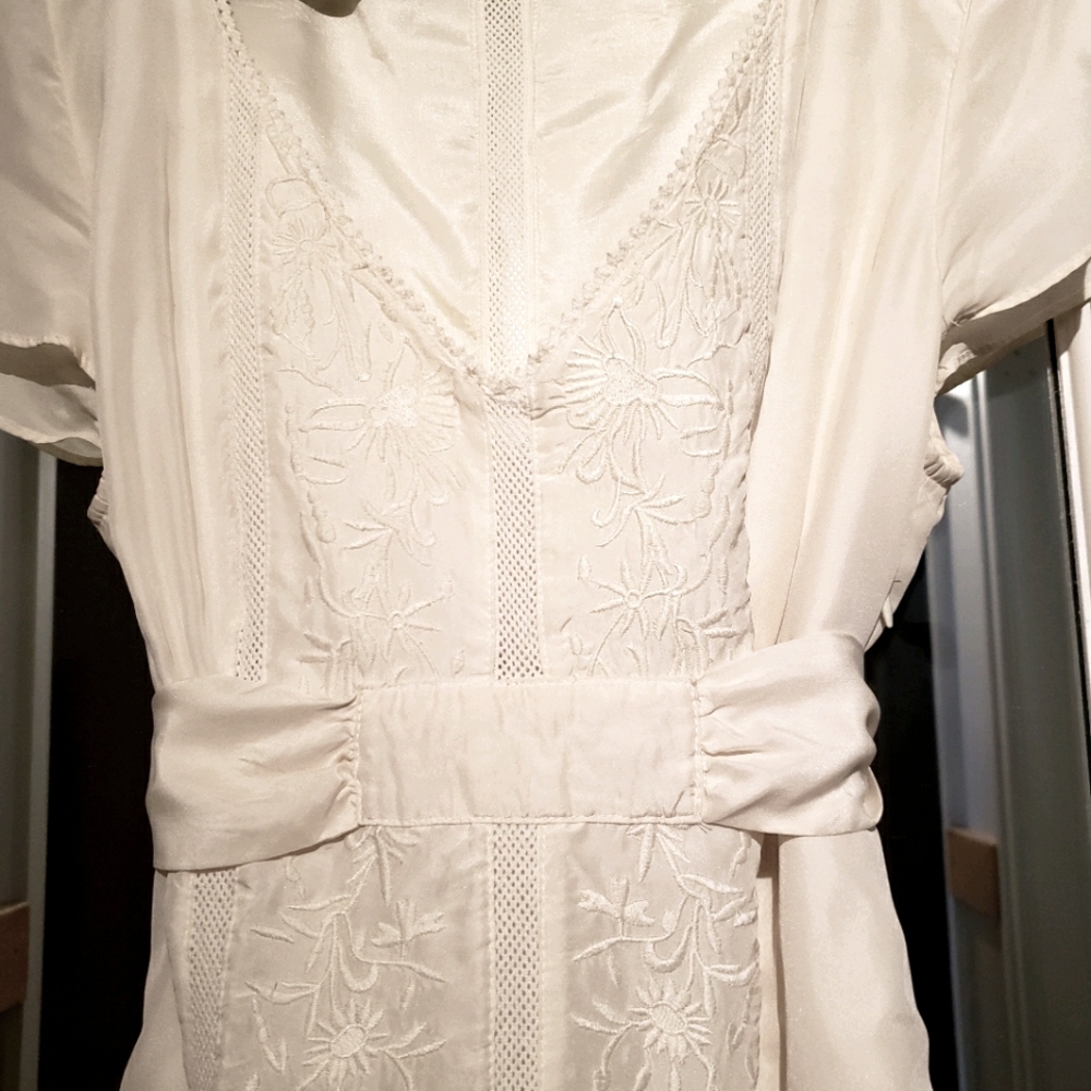 Silky Classic Blouse